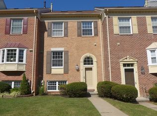 23 Valley Crossing Cir, Cockeysville, MD 21030