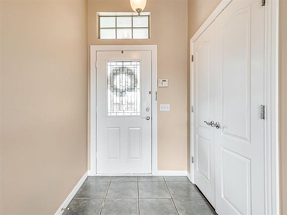 5th image of 12413 Bell Gardens Dr