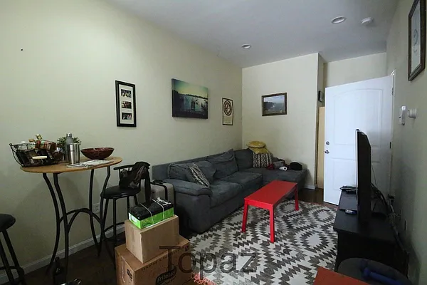 Rented by Rental Solutions Inc | media 12