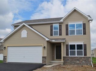 94 Rangers Ct, Rochester, NY 14612