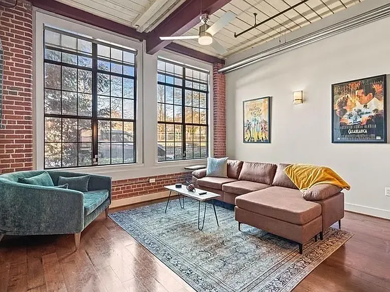 1261 Caroline St NE #107 — Photo 1