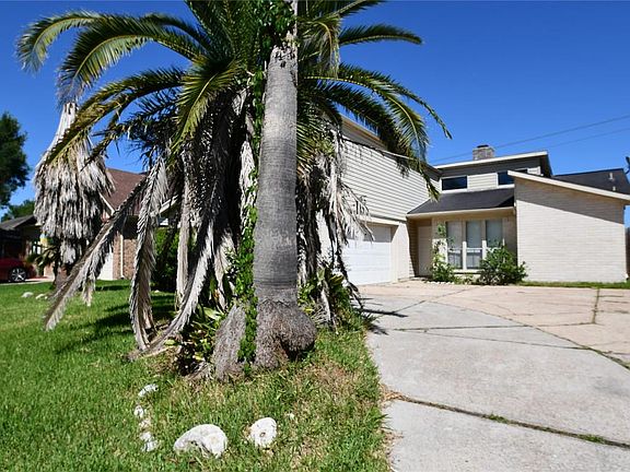 2nd image of 403 Breeze Park Dr