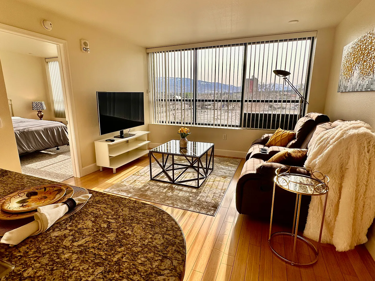 450 N Arlington Ave — Photo 3