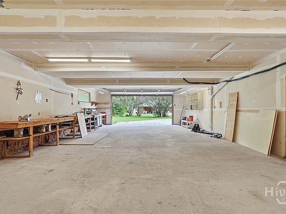 4th image of 7 Brookfield Court