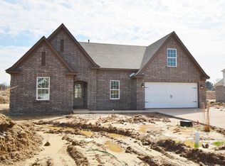 1007 Bluebird Cv, Senatobia, MS 38668