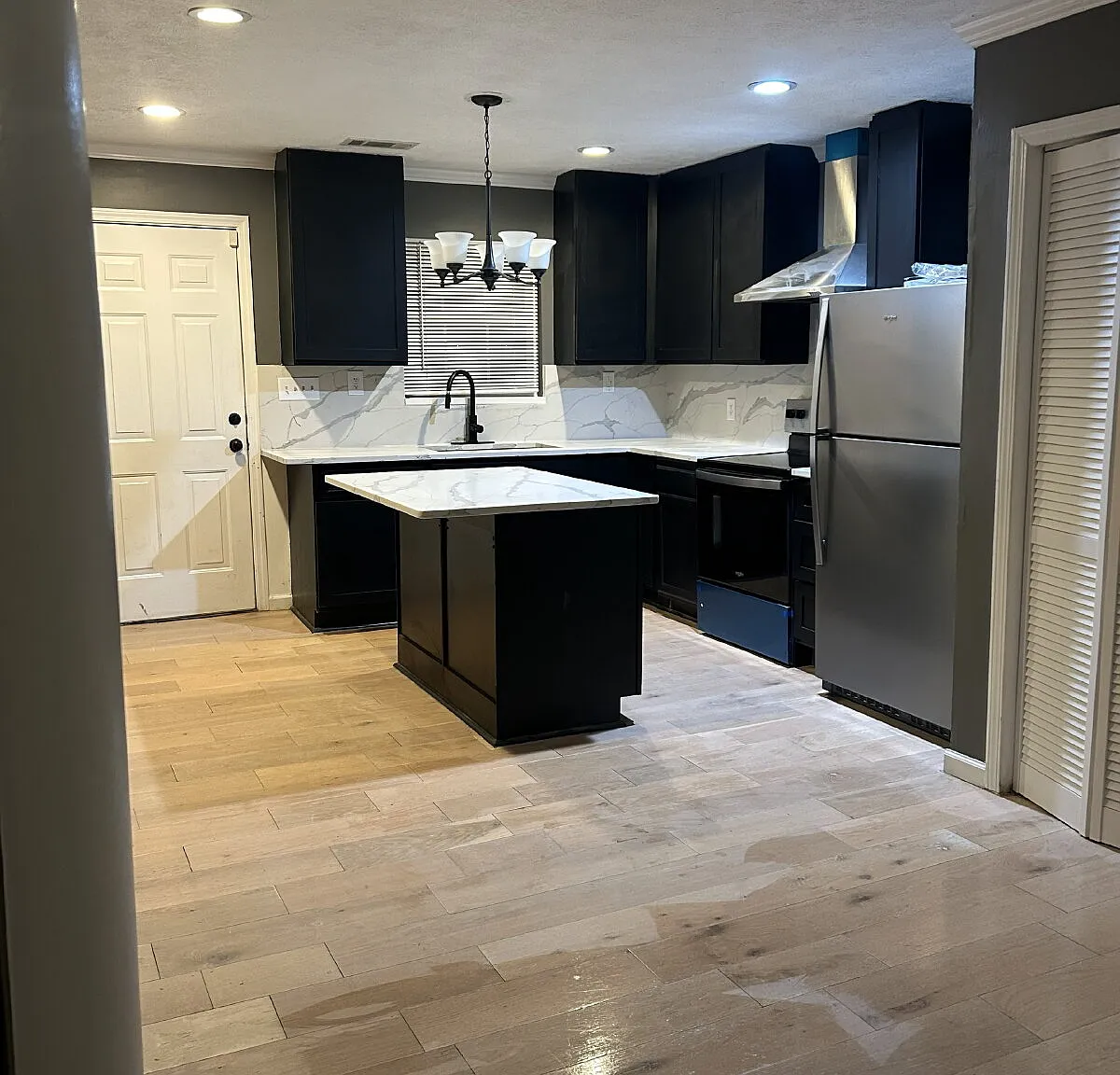 2 bed, 2.0 bath, 840 sqft, $1,250 — Photo 3