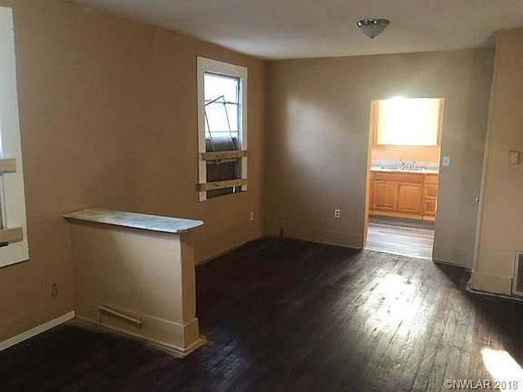 3rd image of 5202 Broadway Ave