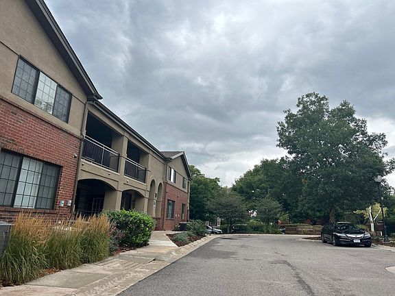 5th image of 180 Poplar St Unit M
