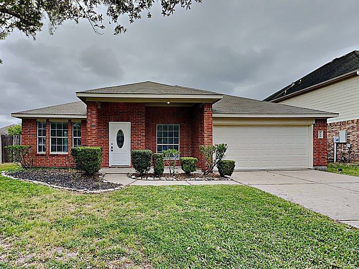 1st image of 422 Magnolia Way