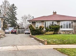 19 Beckenham Ct, Toronto, ON M9C3K8