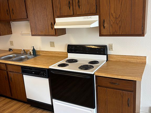 5th image of 516 S Lincoln St APT 1