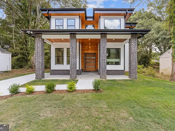 1386 Lorenzo Dr SW, Atlanta, GA 30310