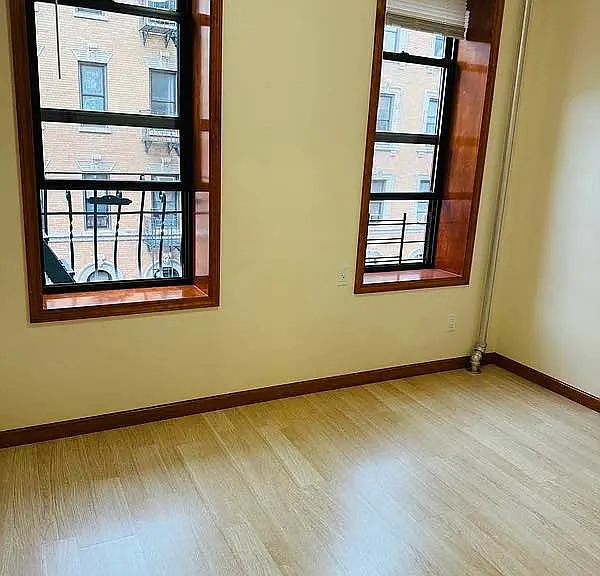 123 Mott St #13 — Photo 2