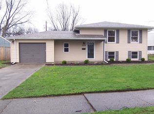 1249 N Wood St, Griffith, IN 46319