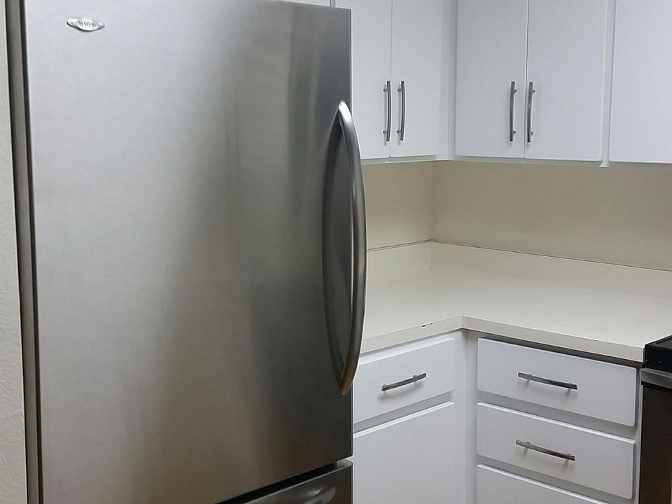 2nd image of 227 Glenwood