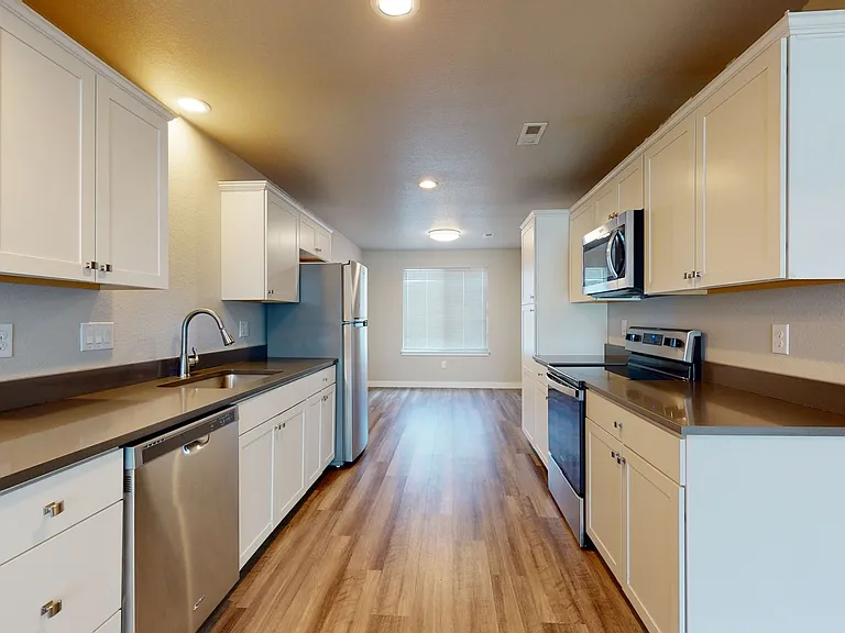 Carr East Townhomes — Photo 6