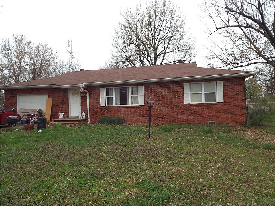 1st image of 307 3rd Ave S