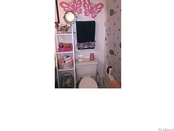 3rd image of 7605 NW 42nd Pl APT 206