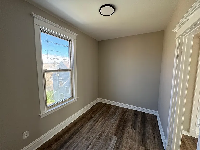 2360 S Sacramento Ave #1R — Photo 12