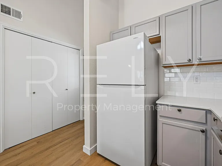 2908 Whisper Oaks Ln #D — Photo 7