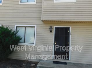 16 Cherrywood Ter, Beaver, WV 25813
