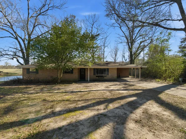 808 Ladner St, Purvis, MS 39475