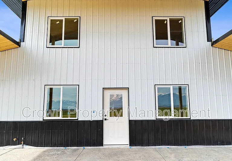 2401 Lower Valley Rd #B — Photo 27