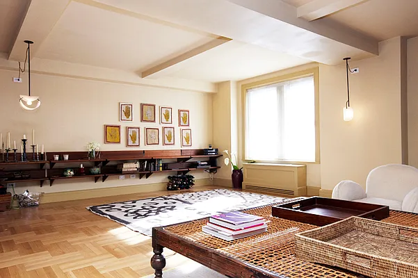 Sold by Astor Realty Enterprise LLC | media 18
