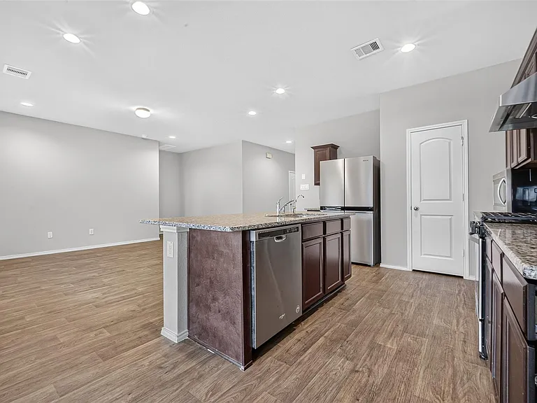 2330 Georgina Falls Dr — Photo 9
