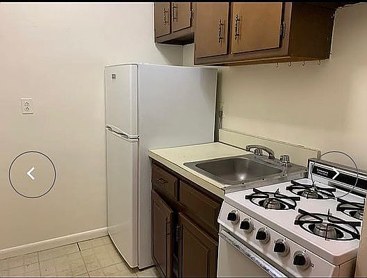 3rd image of 242 E 80th St APT 1C