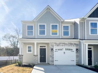 617 Autumn Lake Rd, Simpsonville, SC 29681