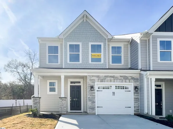 617 Autumn Lake Rd, Simpsonville, SC 29681