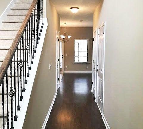 2nd image of 800 Barrington Dr