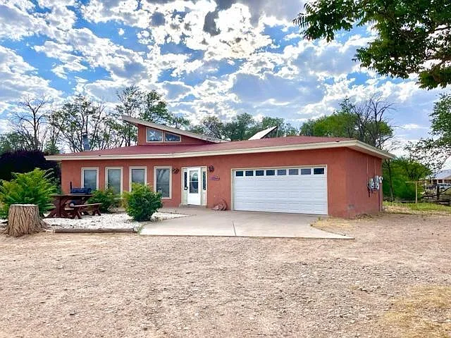 1077 Don Felipe Rd — Photo 3