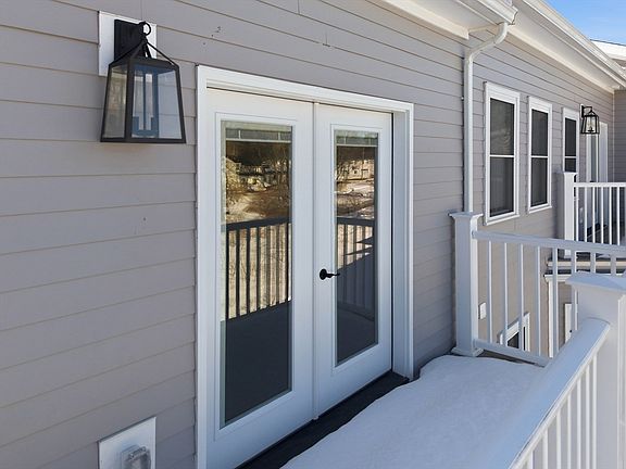 5th image of 51 W Main St #6R