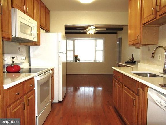 2nd image of 6619 Rosecroft Pl