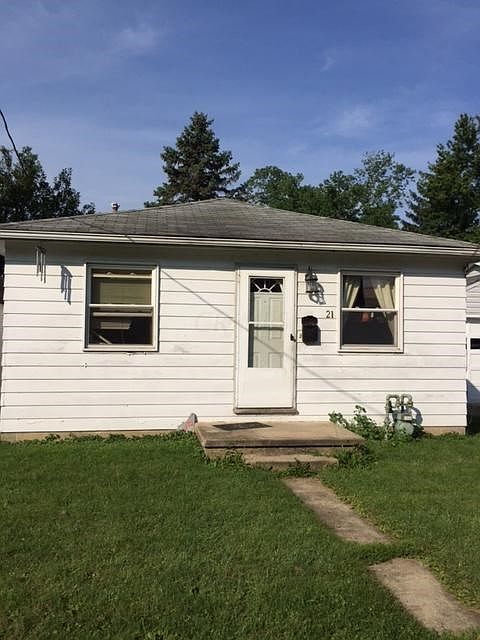 2nd image of 21 Madison St