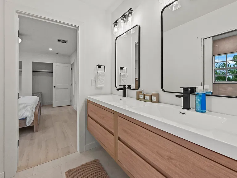 3400 Parker Ave — Photo 26