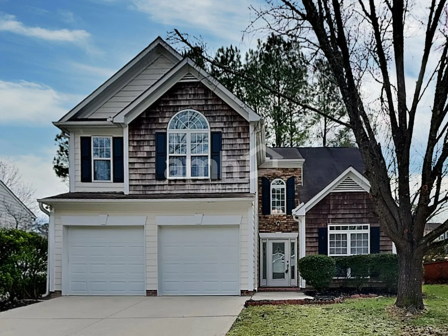 3 bed, 2.5 bath, 1912 sqft, $2,325 — Photo 1