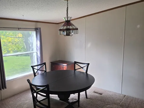 5039 Kennedy Dr, Hudsonville, MI 49426