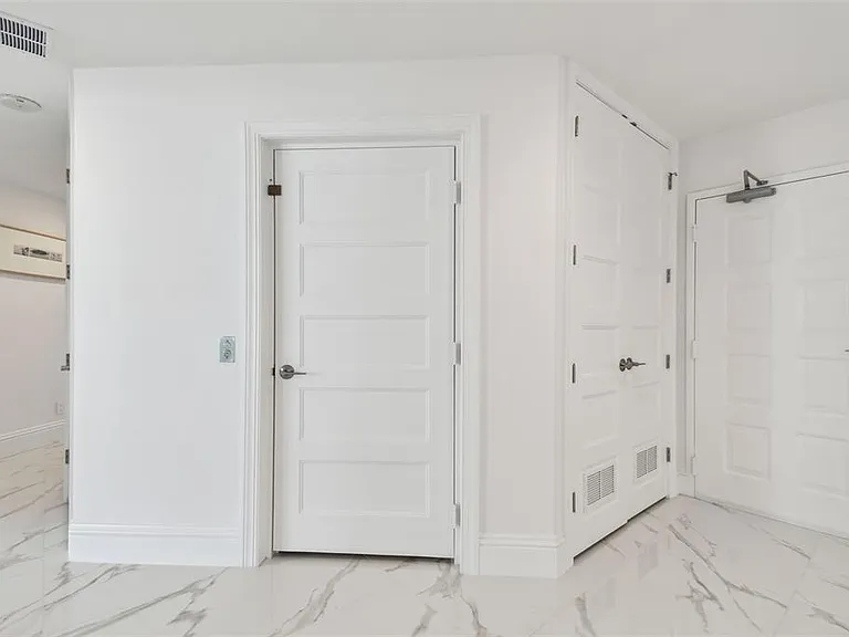 1560 Gulf Blvd #306 — Photo 13