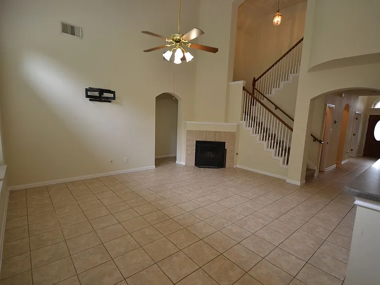 1123 Winding Creek Pl — Photo 8