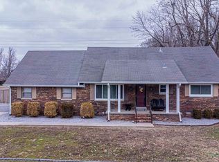 3400 Hovekamp Rd, Paducah, KY 42003