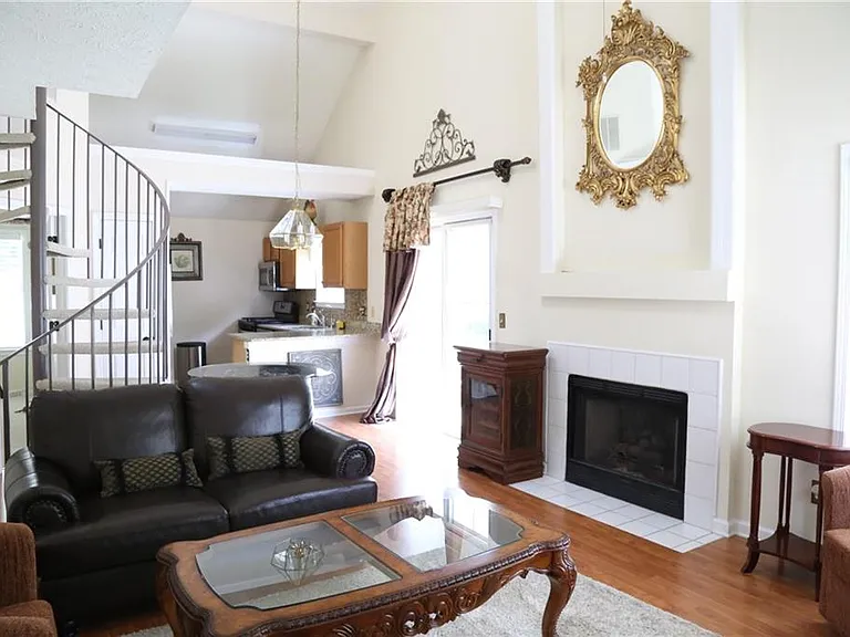 685 Crossbridge Aly — Photo 6