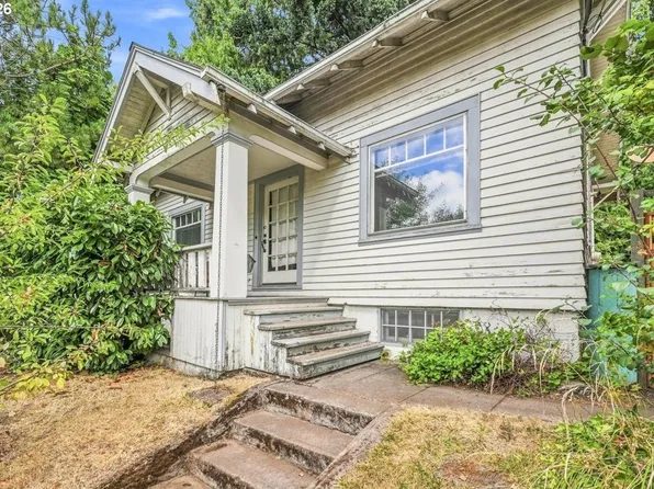 2113 N Sumner St, Portland, OR 97217