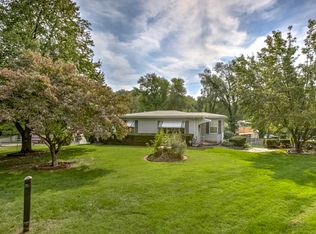 9401 E 37th St, Kansas City, MO 64133