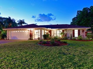 5703 Doral Ct, Sarasota, FL 34238