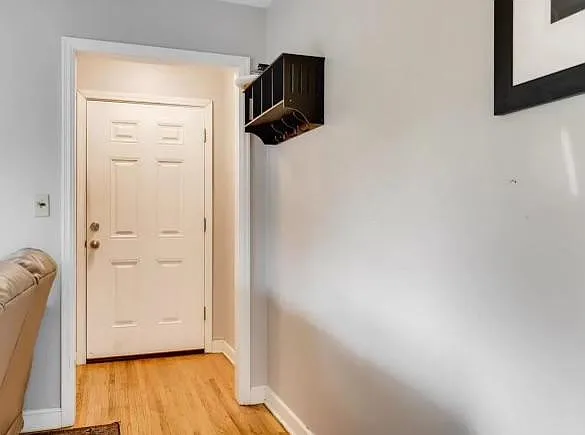 1432 Lake St NE #2 — Photo 6