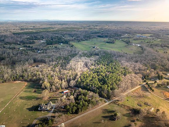 2nd image of 119 Arnold Rd