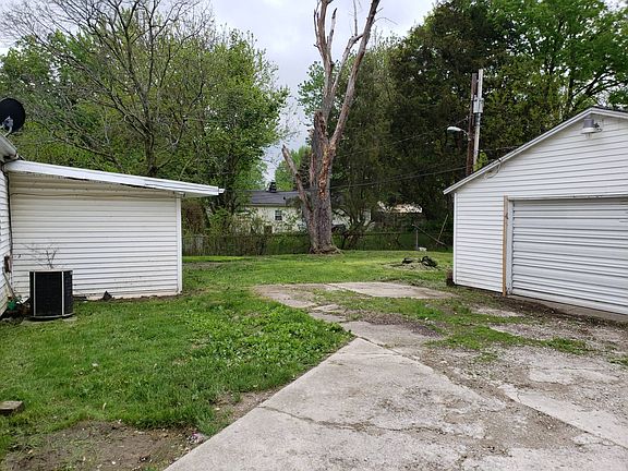 3rd image of 6638 Meadowlark Dr